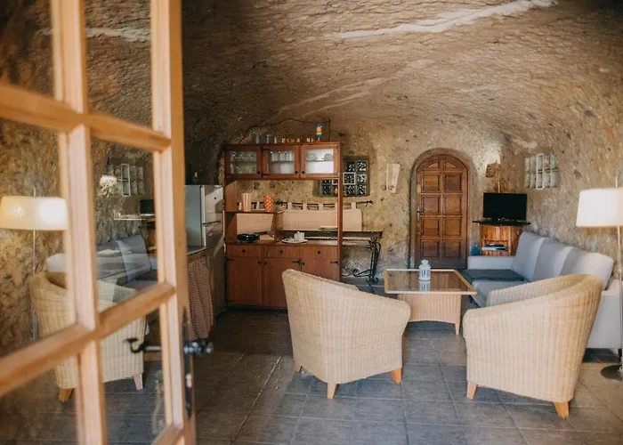 Casa Cueva El Mimo