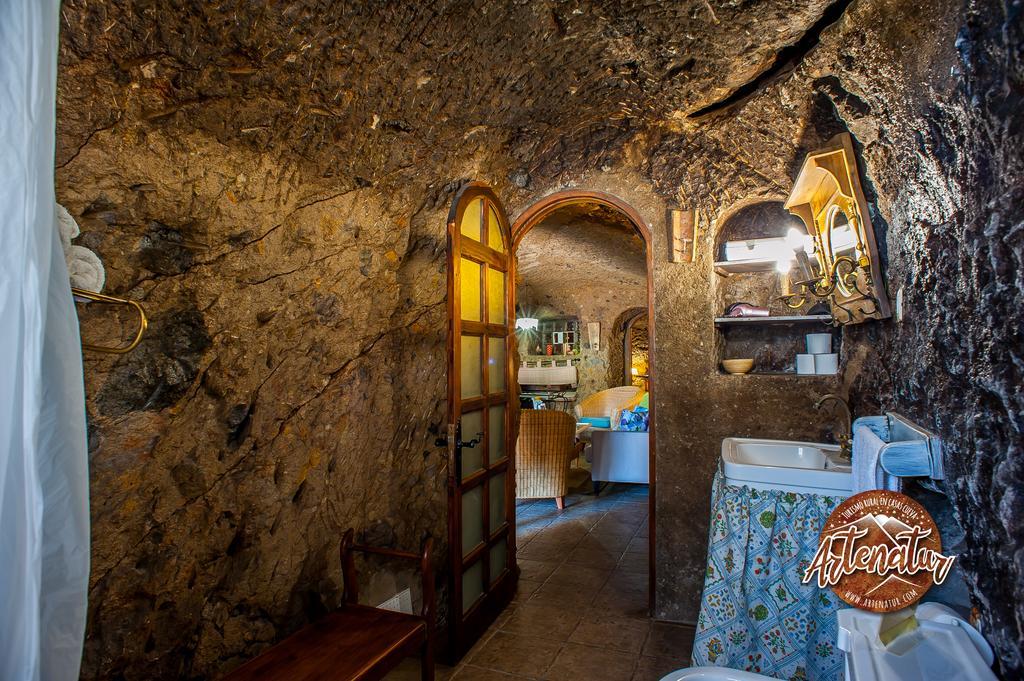 Casa Cueva El Mimo Artenara